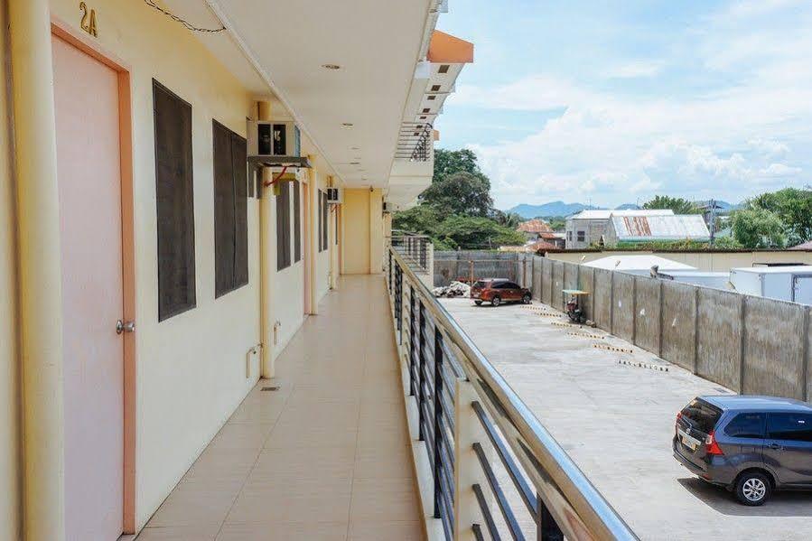 Reddoorz Plus Near Talisay Town Center Εξωτερικό φωτογραφία